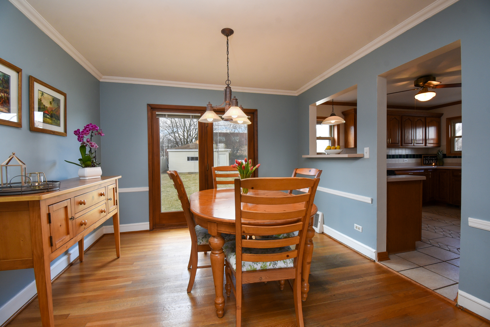 6 S Wa Pella Avenue, Mount Prospect, IL 60056