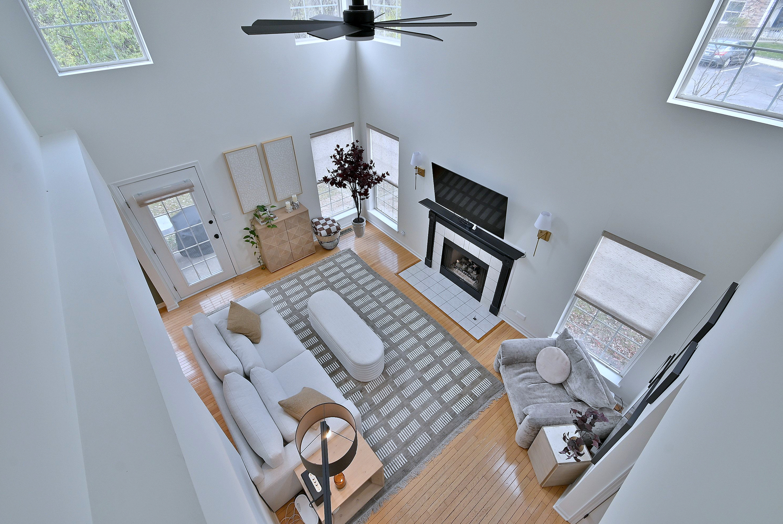 3207 Foxridge Court, Woodridge, IL 60517