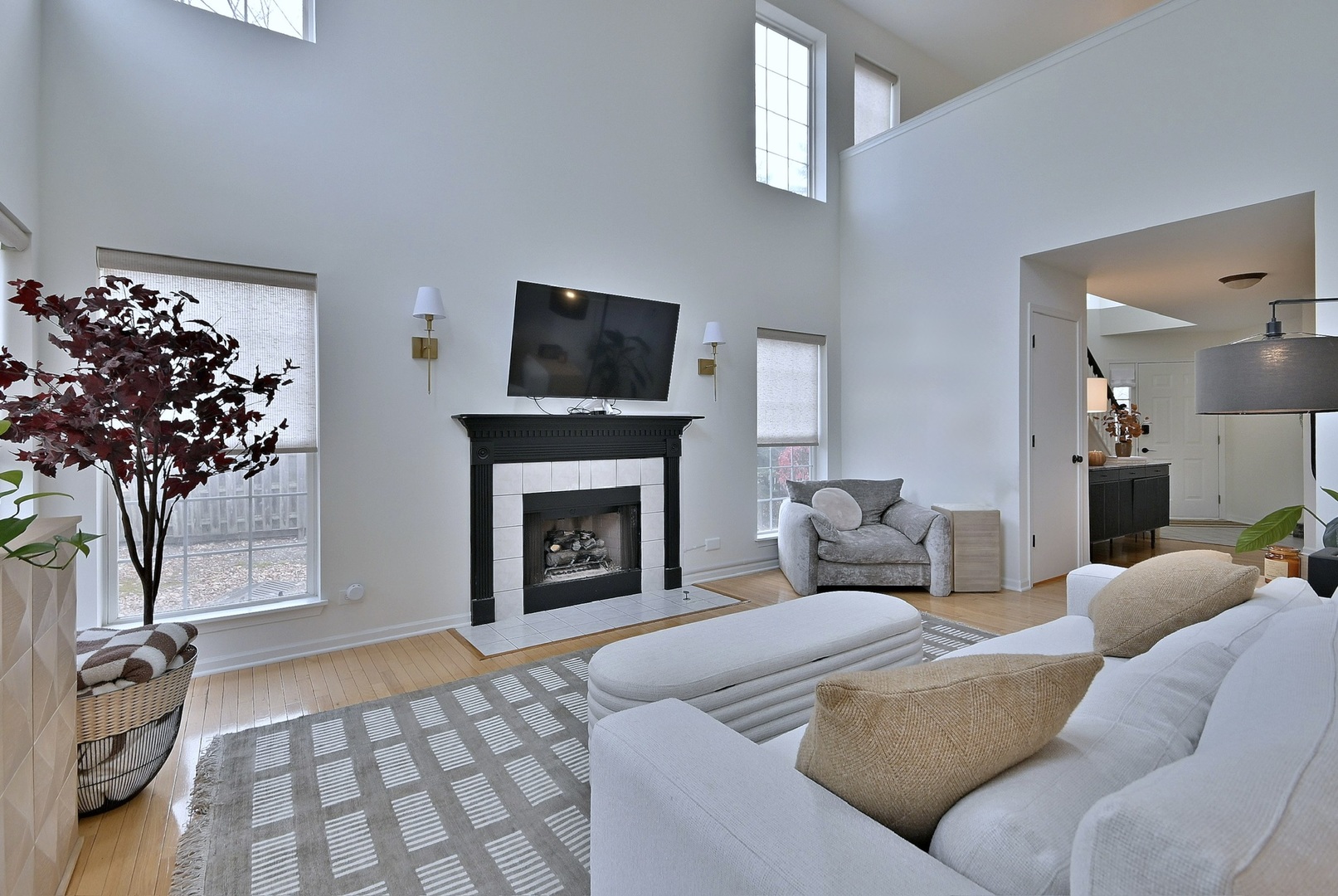 3207 Foxridge Court, Woodridge, IL 60517