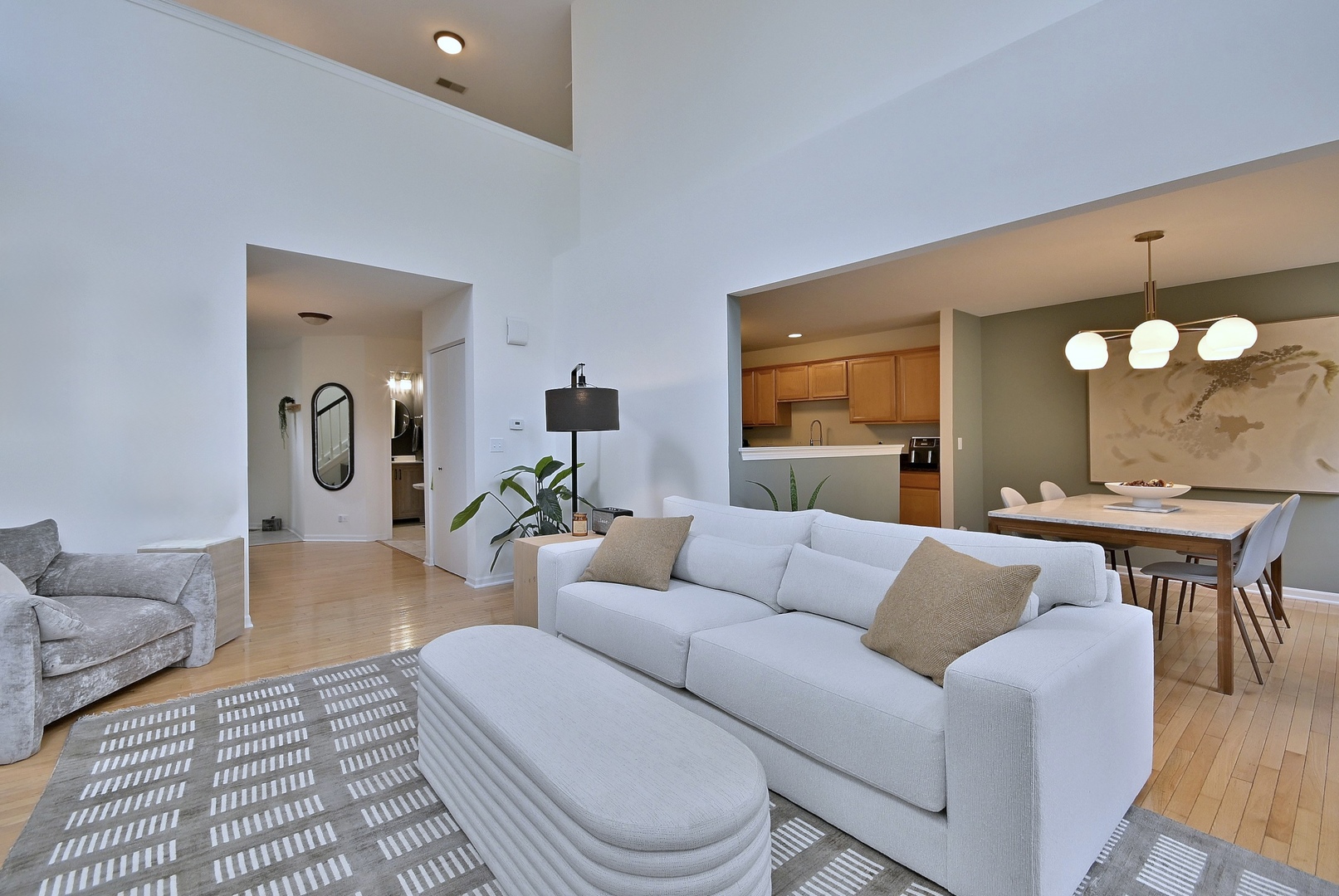 3207 Foxridge Court, Woodridge, IL 60517