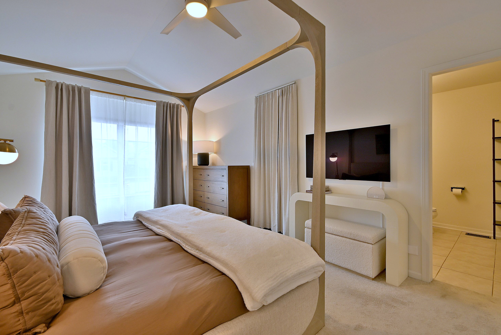 3207 Foxridge Court, Woodridge, IL 60517