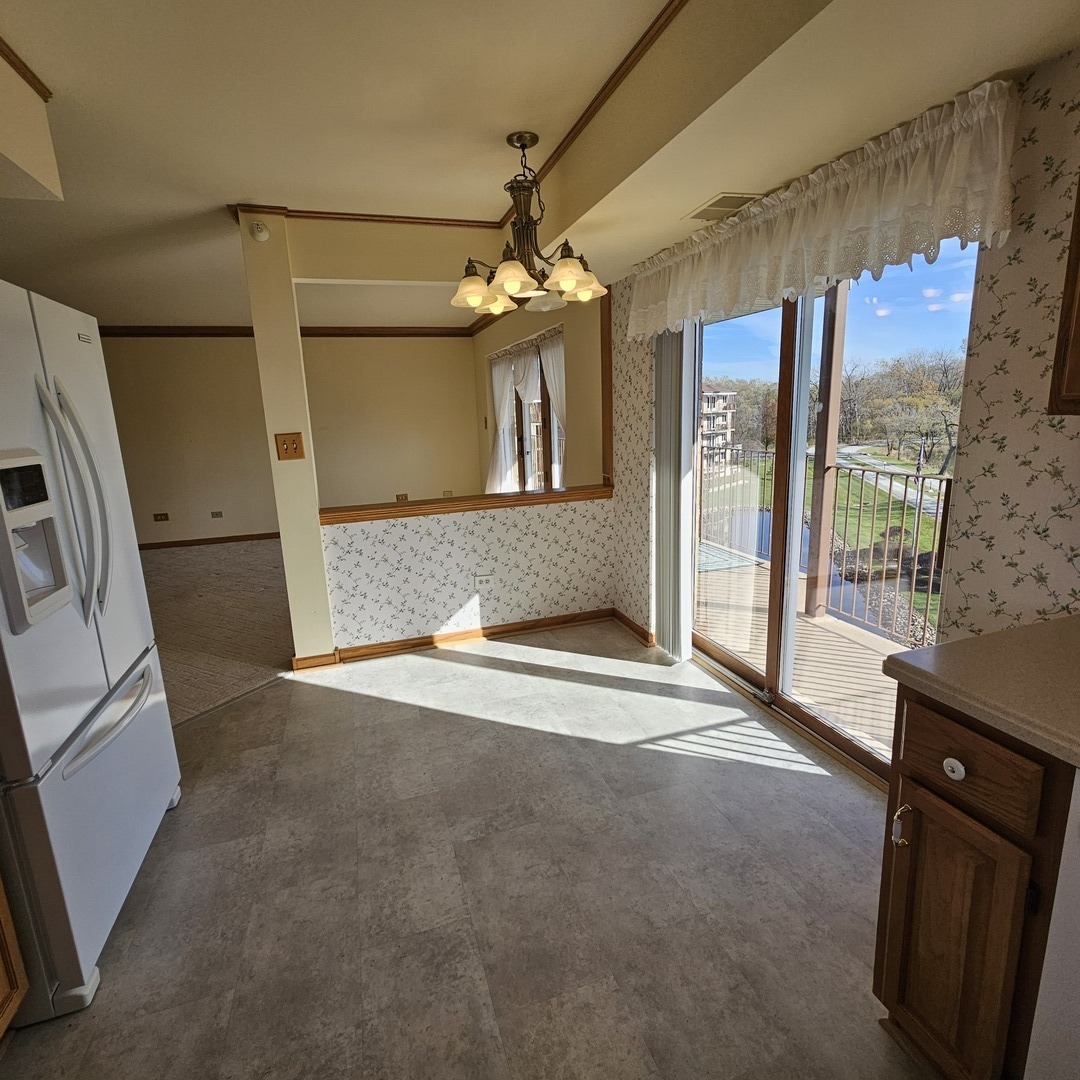 3620 186th Street #405, Lansing, IL 60438