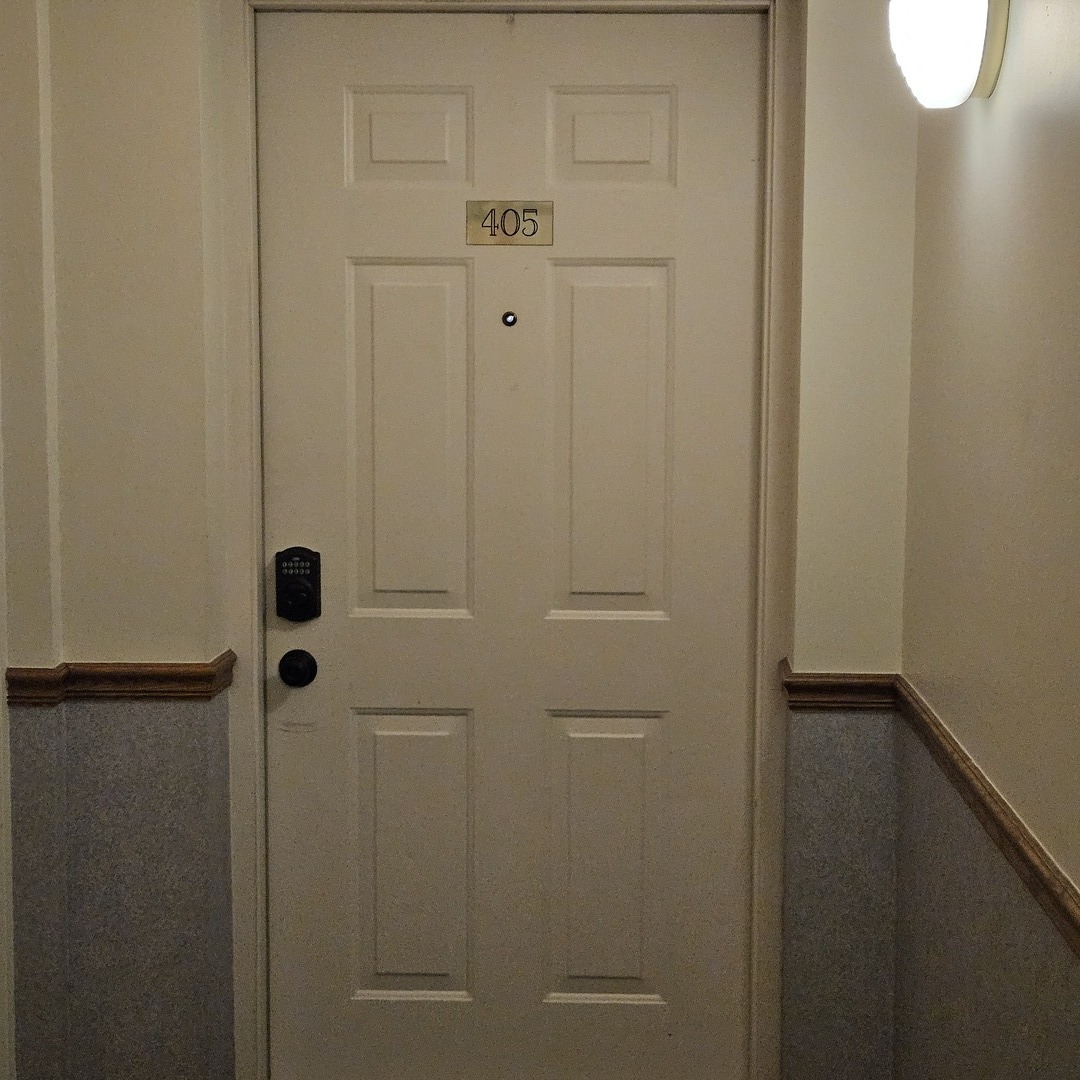 3620 186th Street #405, Lansing, IL 60438