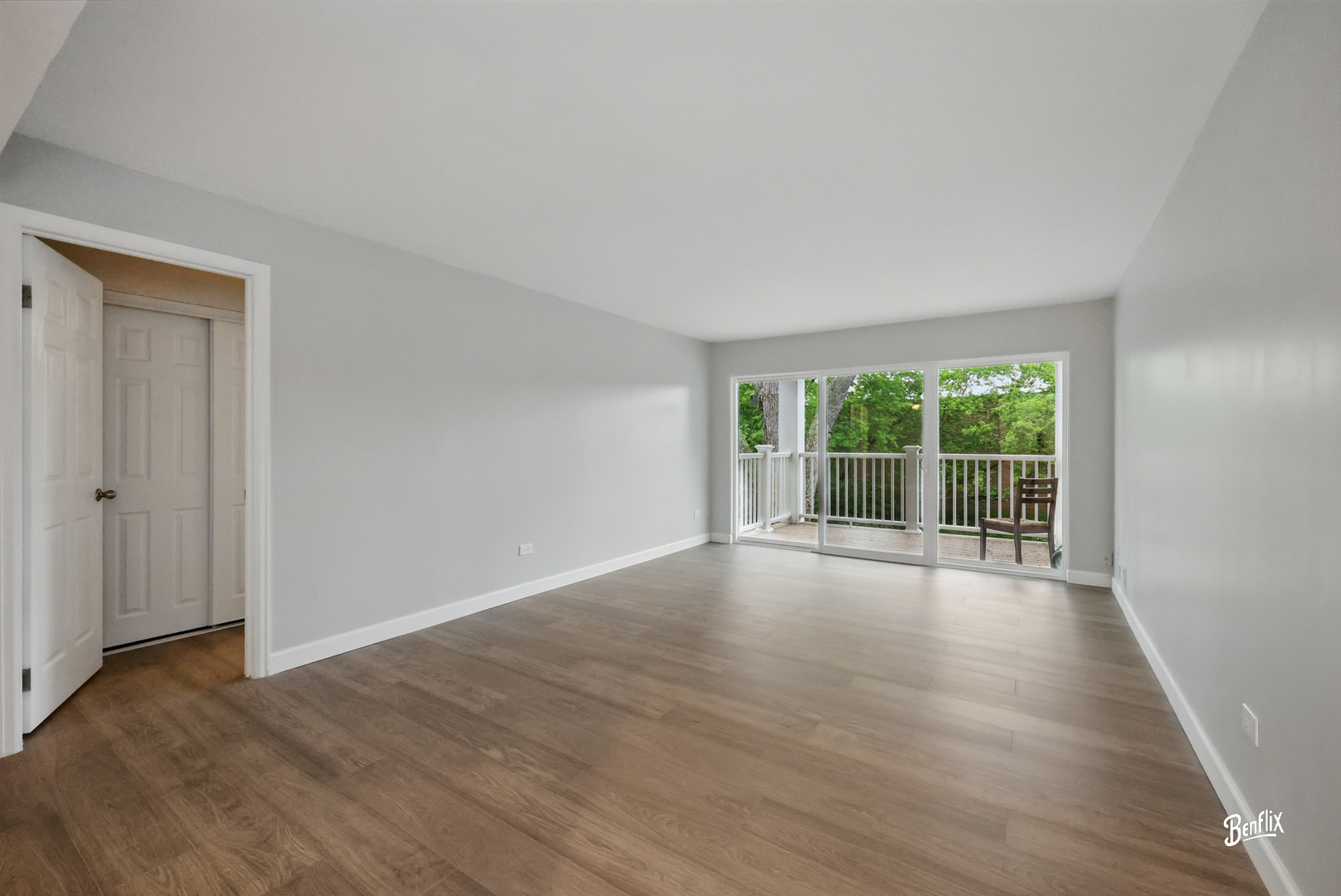 5500 Carriageway Drive #213, Rolling Meadows, IL 60008