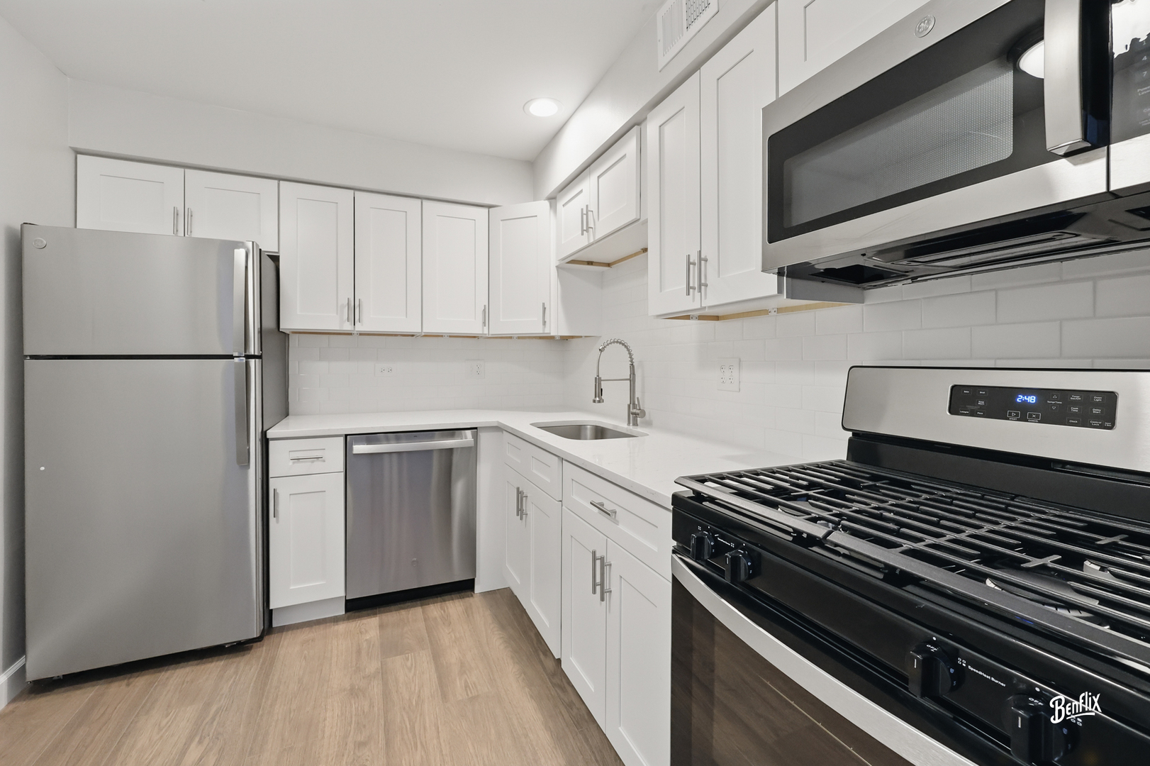 5500 Carriageway Drive #213, Rolling Meadows, IL 60008