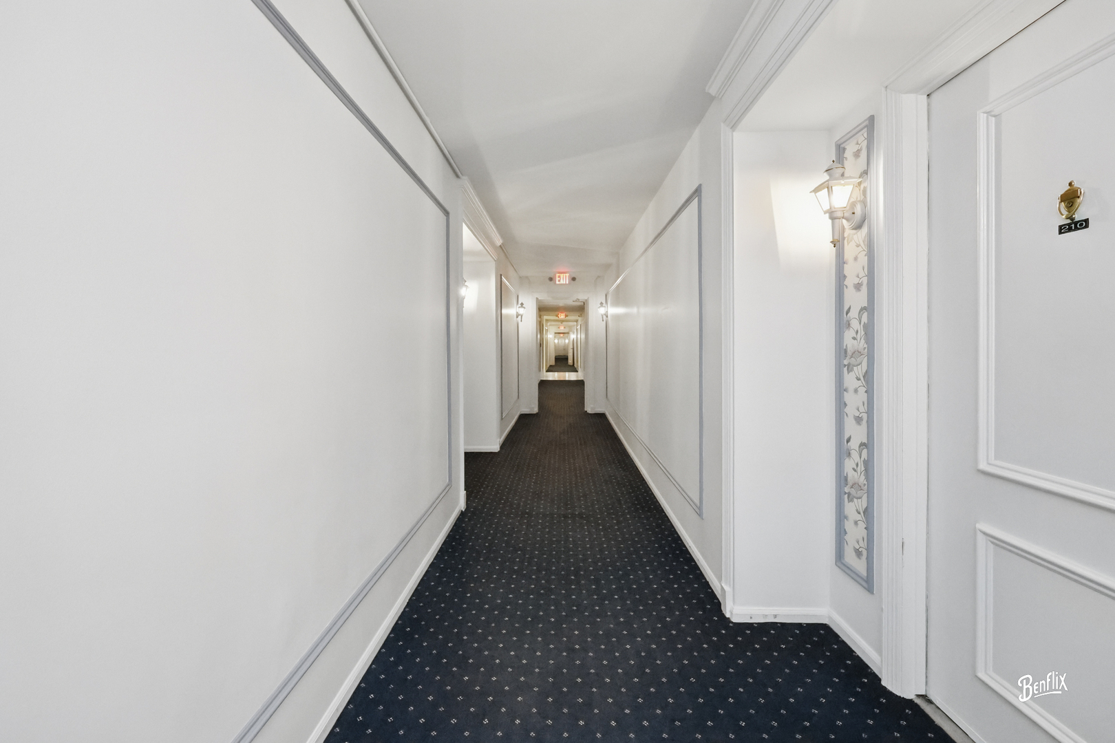 5500 Carriageway Drive #213, Rolling Meadows, IL 60008