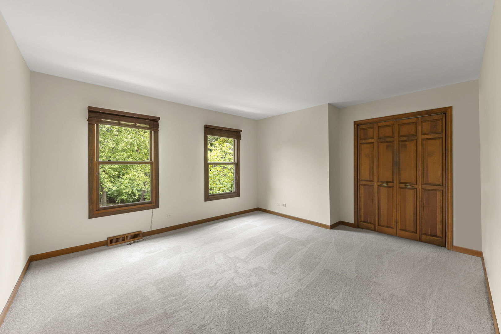 Warrenville, IL 60555