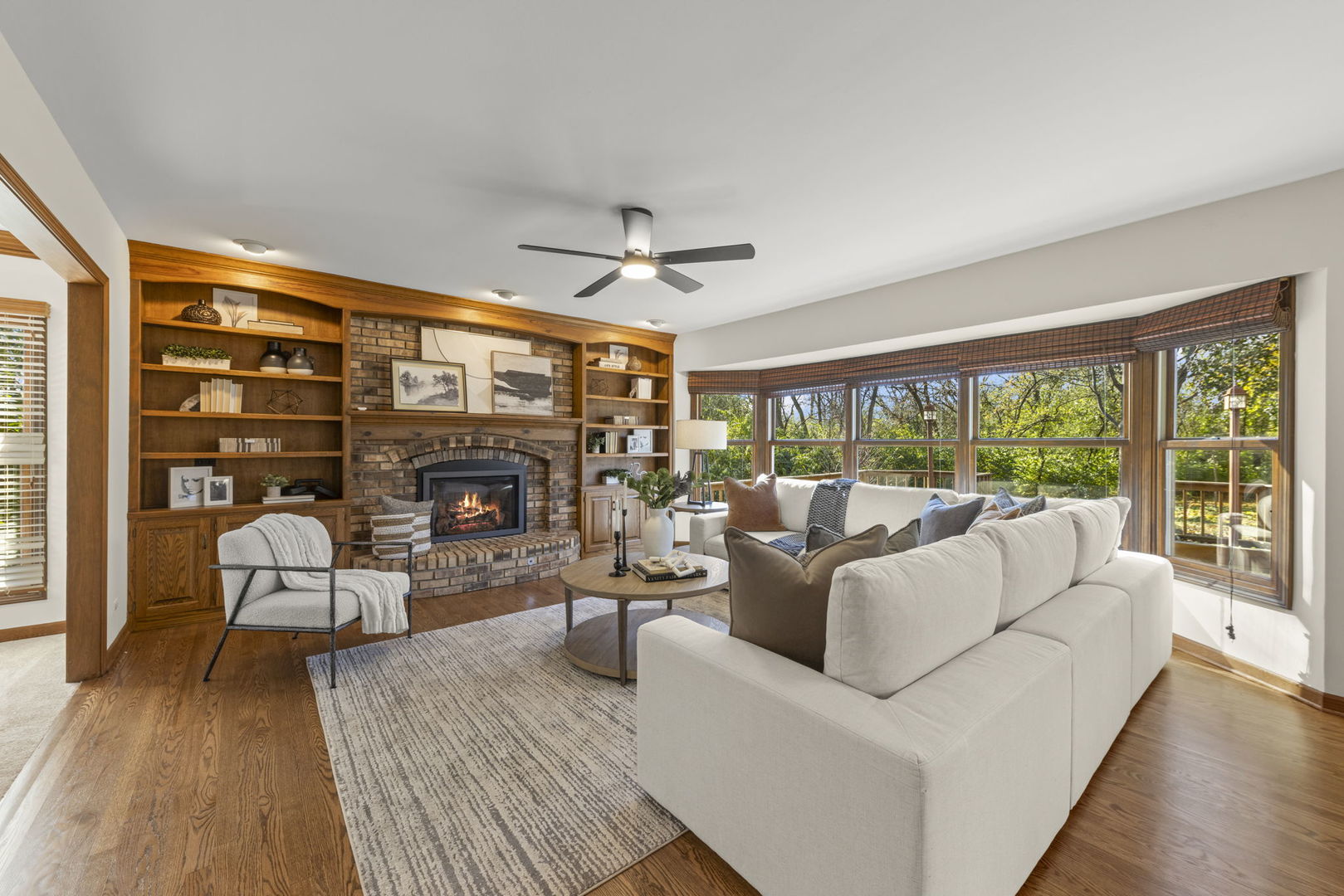 Warrenville, IL 60555