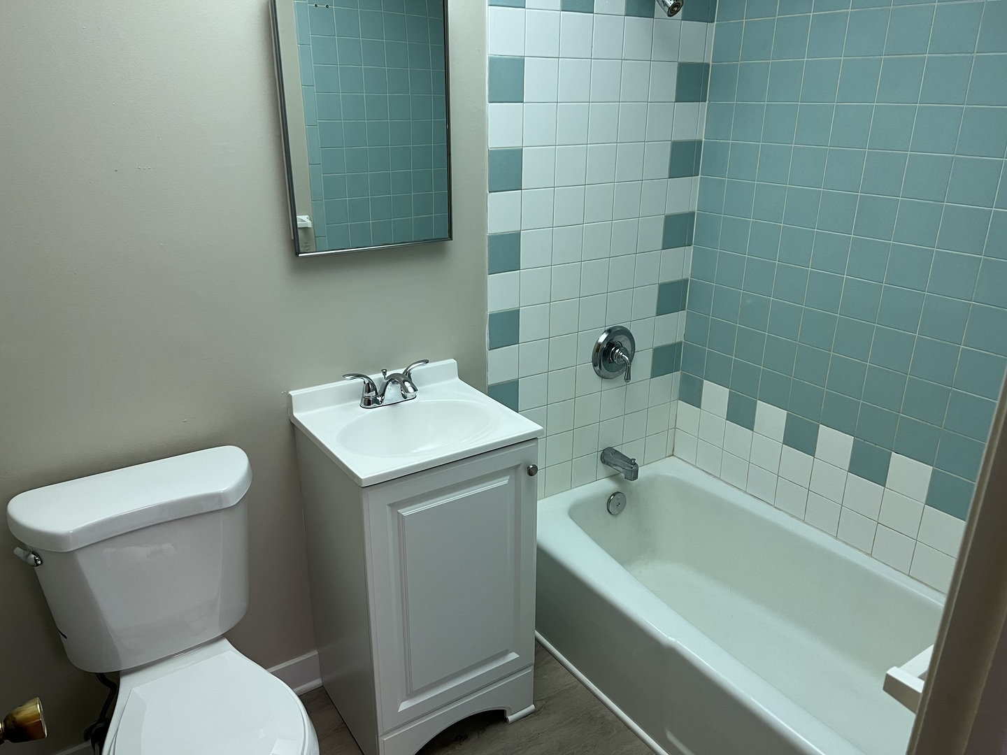 Warrenville, IL 60555