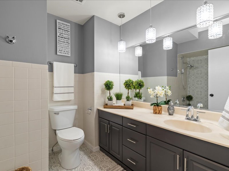 9526 S Kilbourn Avenue, Oak Lawn, IL 60453