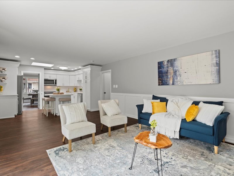 9526 S Kilbourn Avenue, Oak Lawn, IL 60453