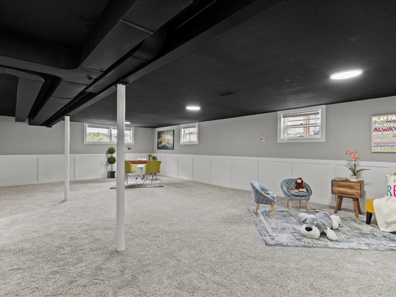 9526 S Kilbourn Avenue, Oak Lawn, IL 60453