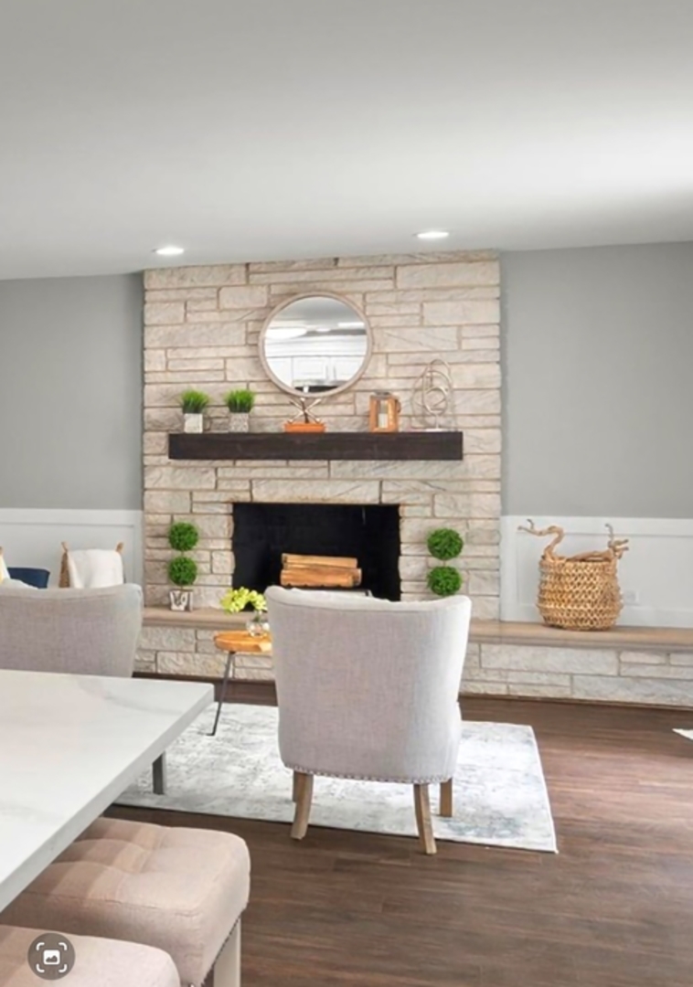 9526 S Kilbourn Avenue, Oak Lawn, IL 60453