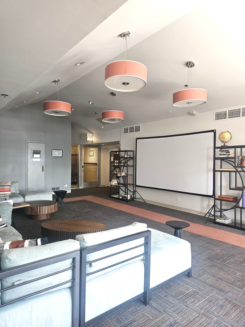 40 E 9th Street #1103, Chicago, IL 60605