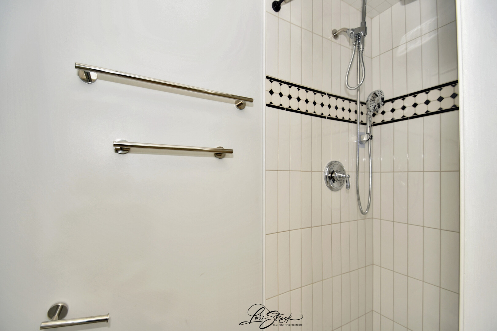 635 E Prairie Avenue, Lombard, IL 60148