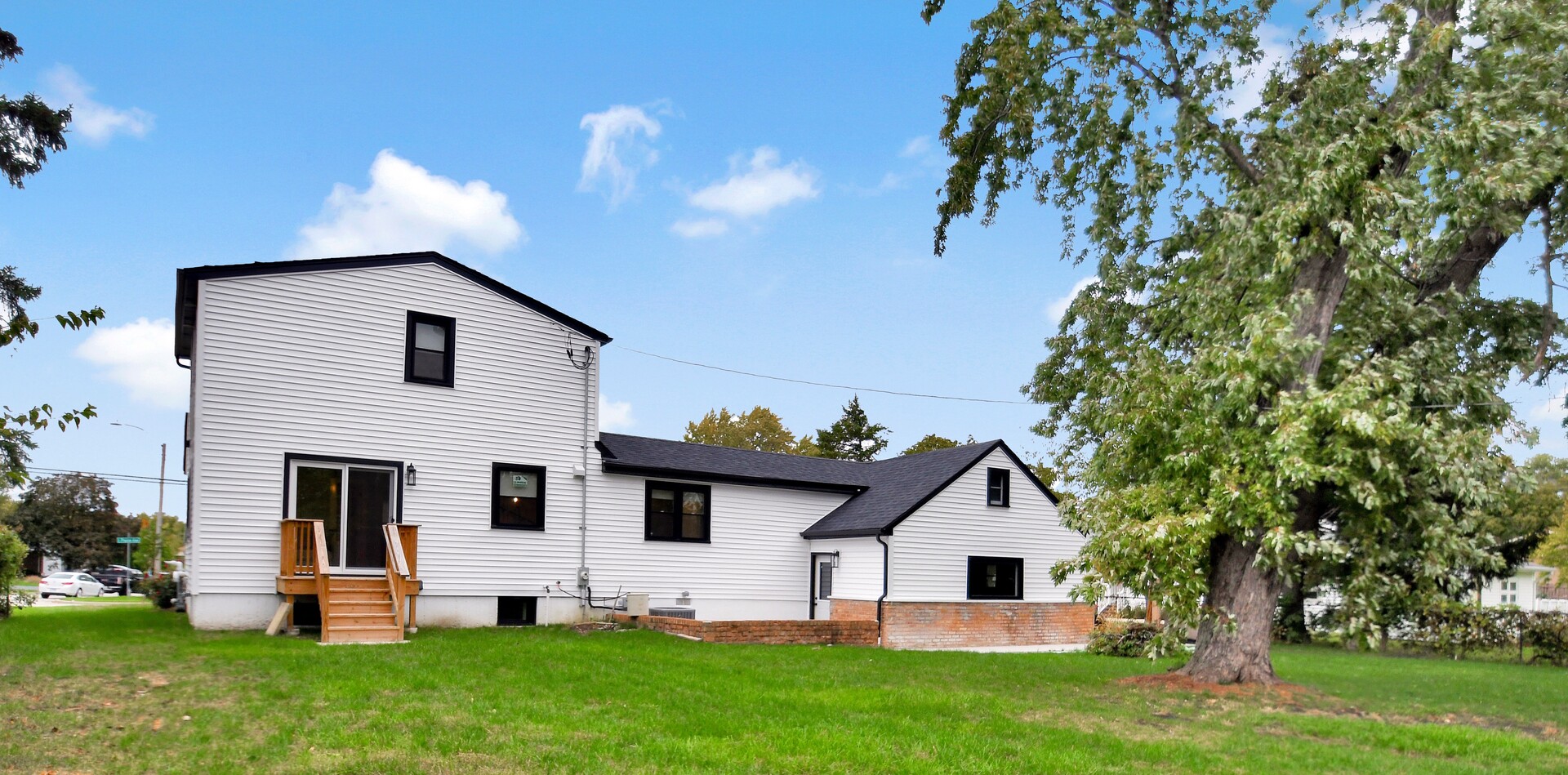 635 E Prairie Avenue, Lombard, IL 60148