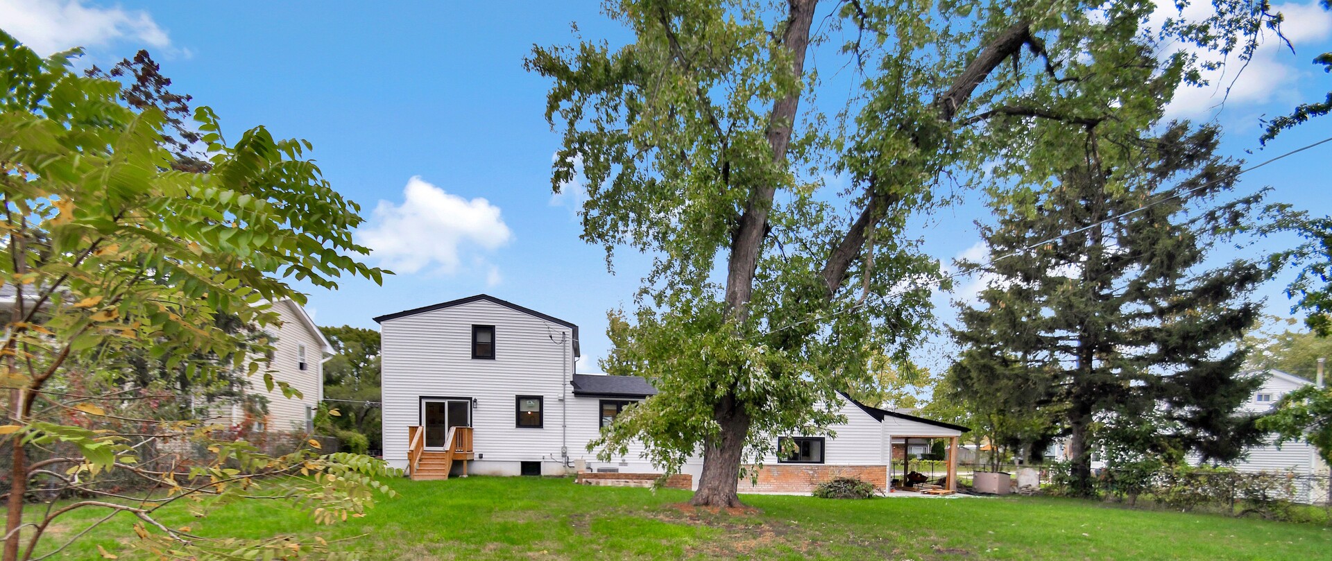 635 E Prairie Avenue, Lombard, IL 60148