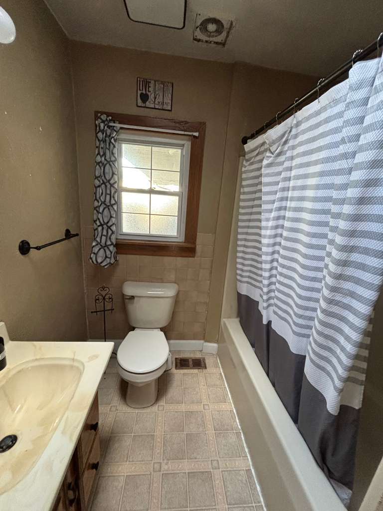 314 Highland Street, Carrollton, IL 62016