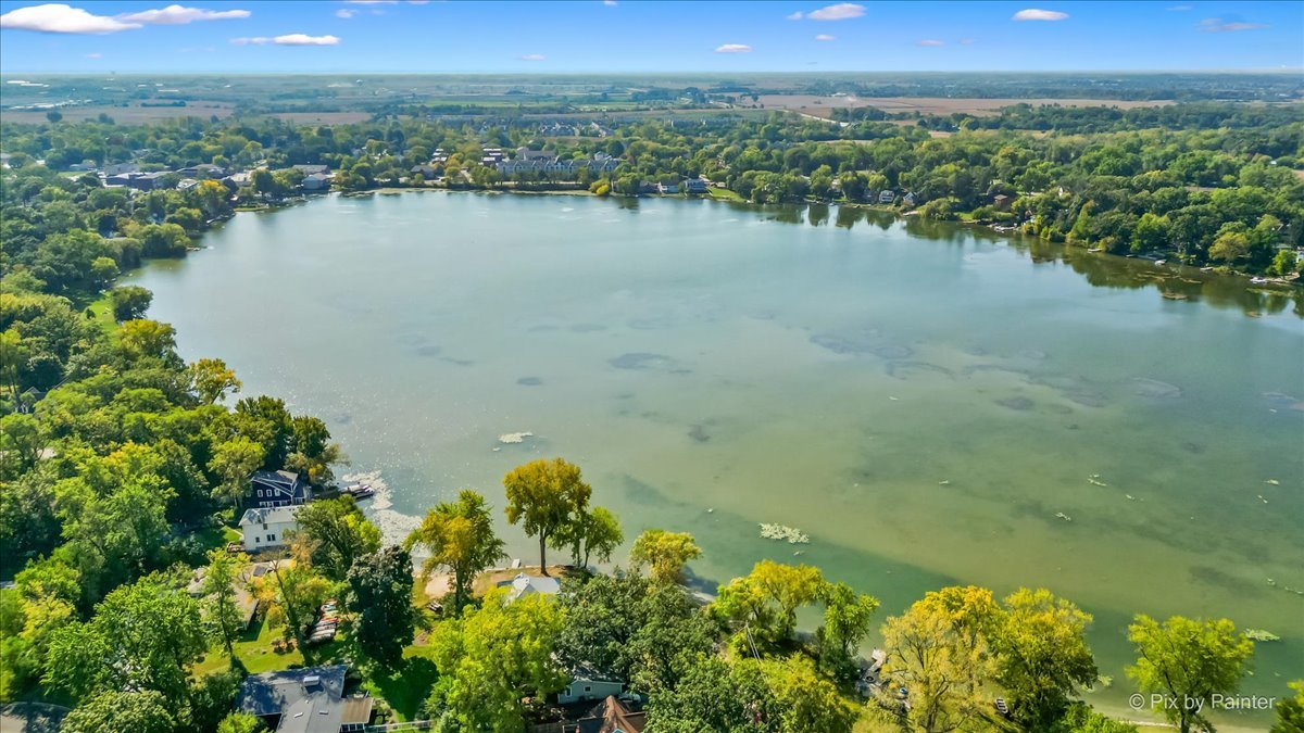 101 Burton Street, Grayslake, IL 60030