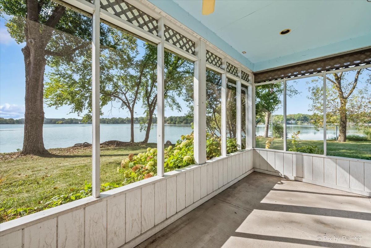 101 Burton Street, Grayslake, IL 60030