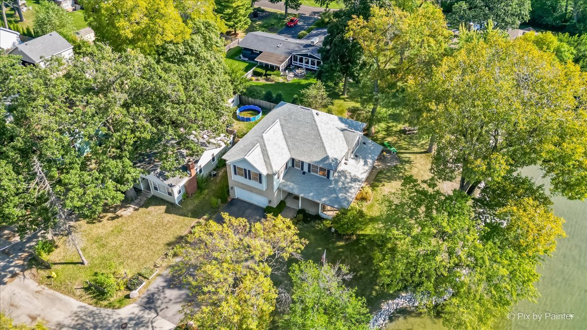 101 Burton Street, Grayslake, IL 60030