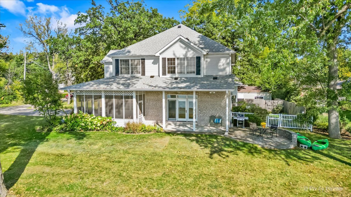 101 Burton Street, Grayslake, IL 60030