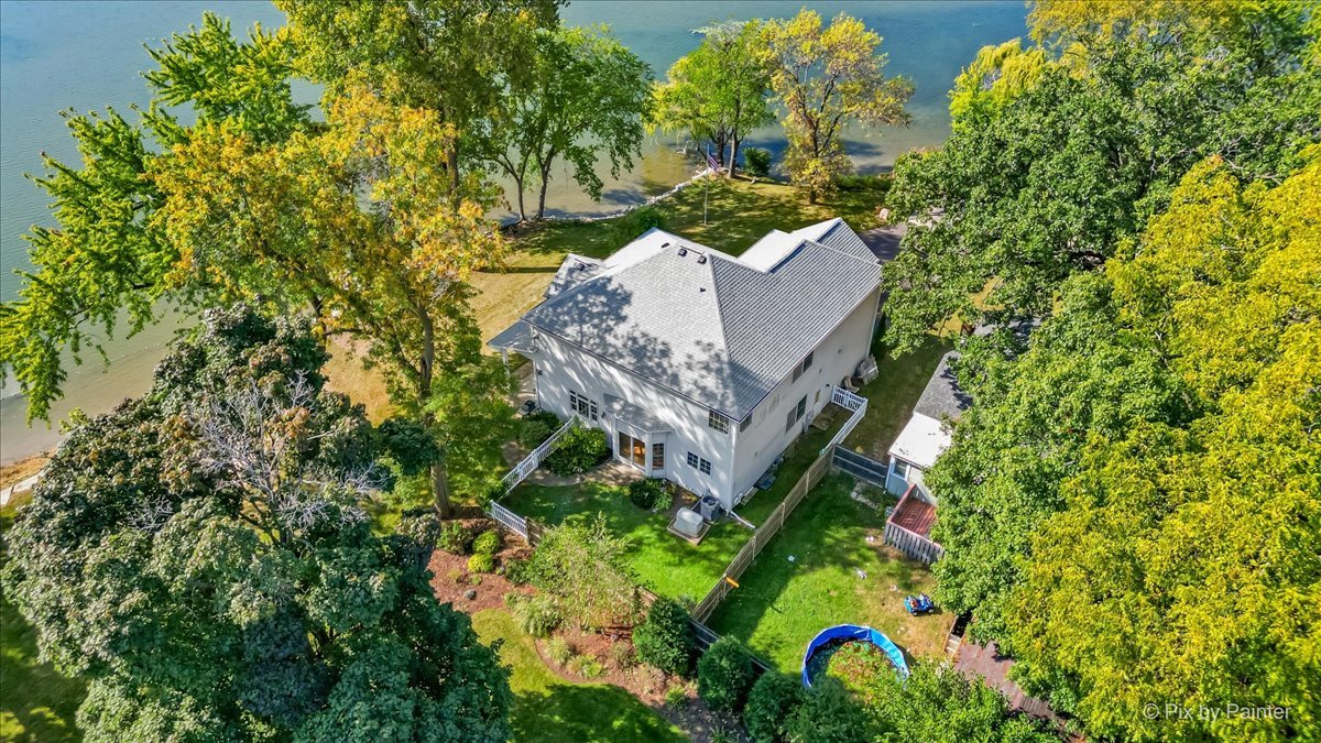 101 Burton Street, Grayslake, IL 60030