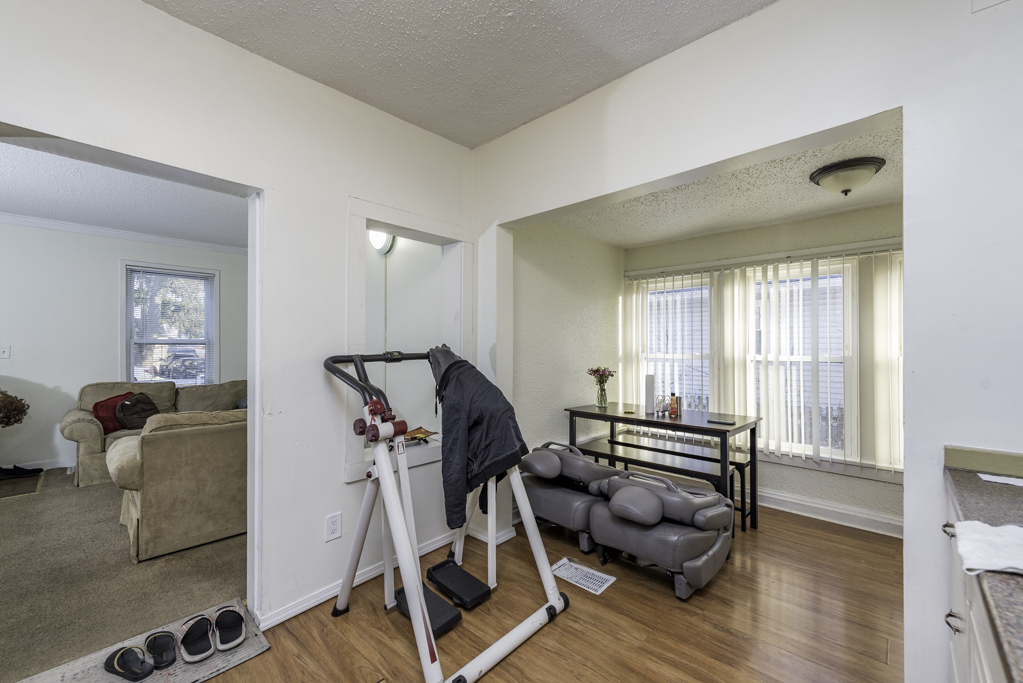 2406 Gilead Avenue, Zion, IL 60099