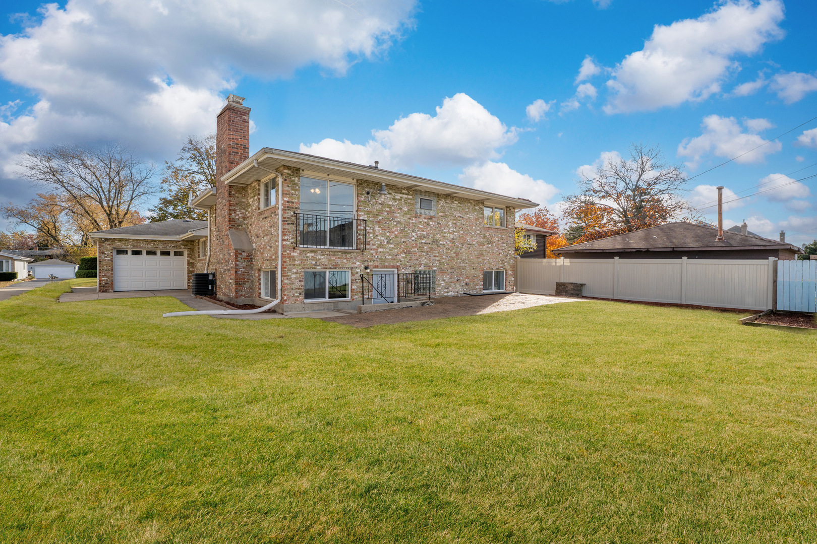 634 N Kenilworth Avenue, Elmhurst, IL 60126