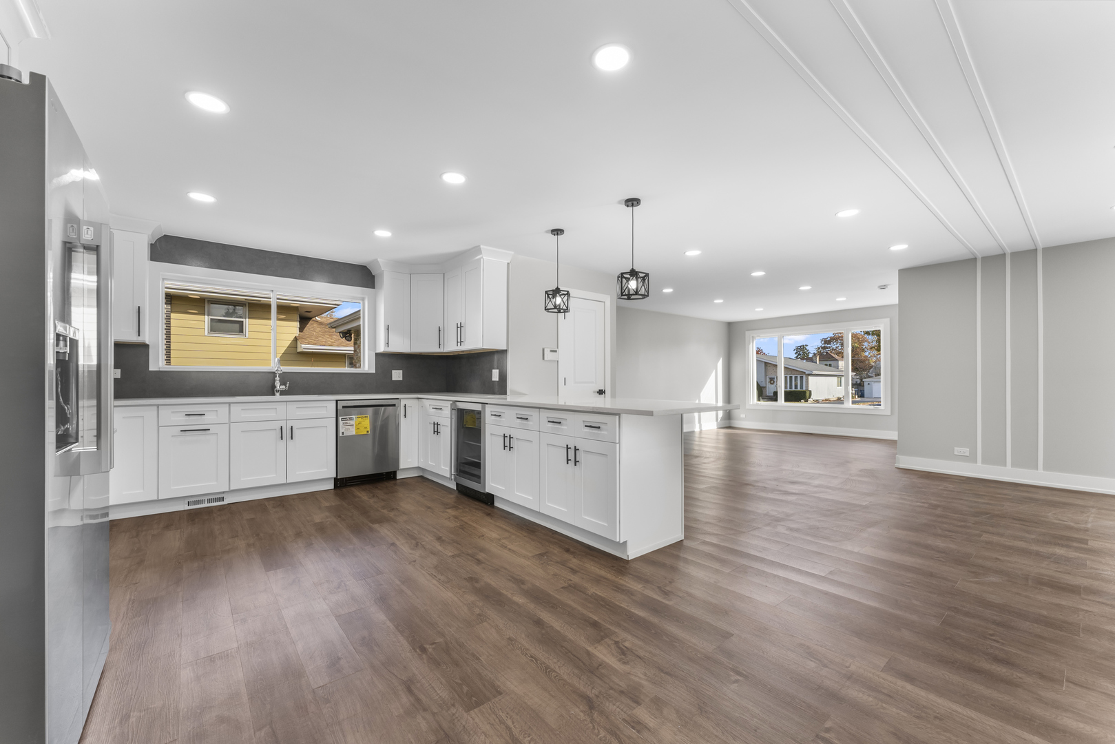 634 N Kenilworth Avenue, Elmhurst, IL 60126