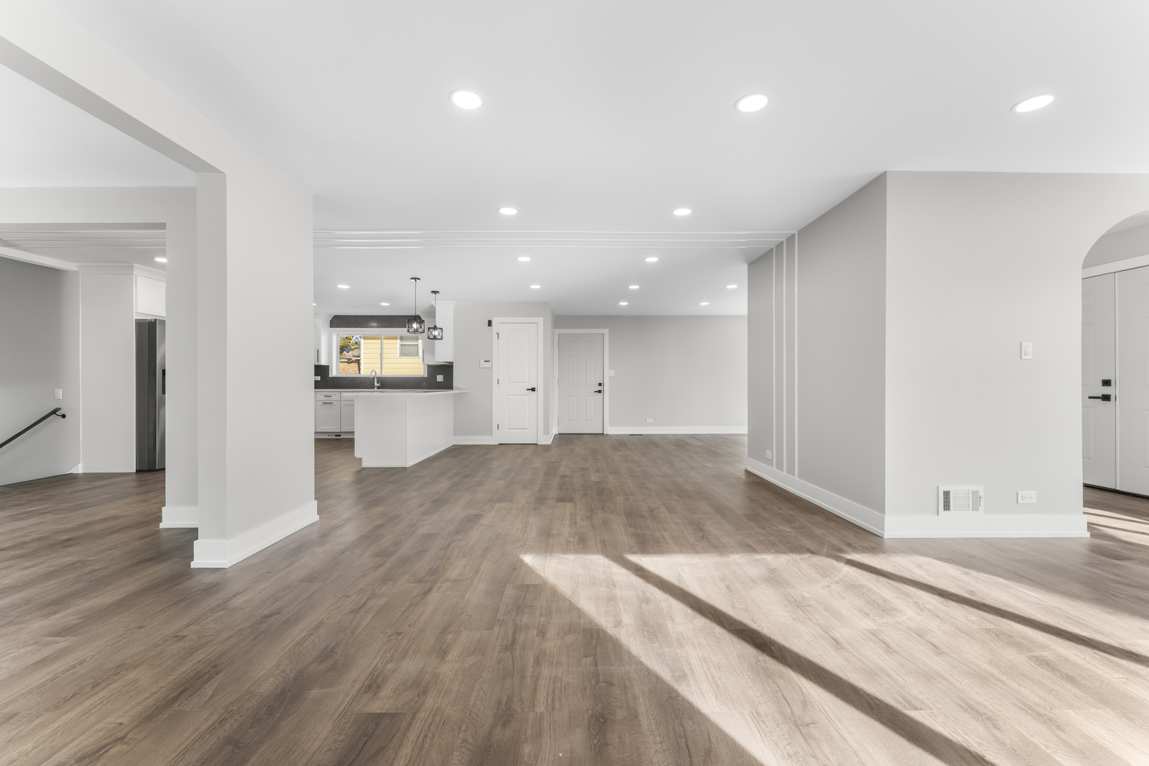 634 N Kenilworth Avenue, Elmhurst, IL 60126