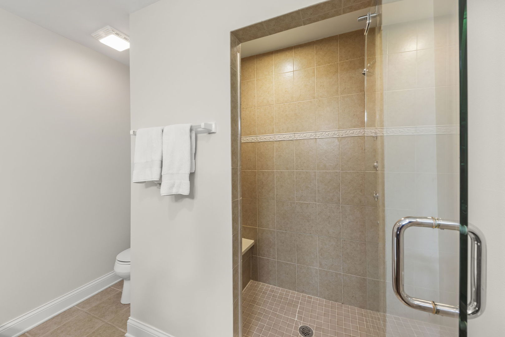 1804 Alta Vista Court, Naperville, IL 60563