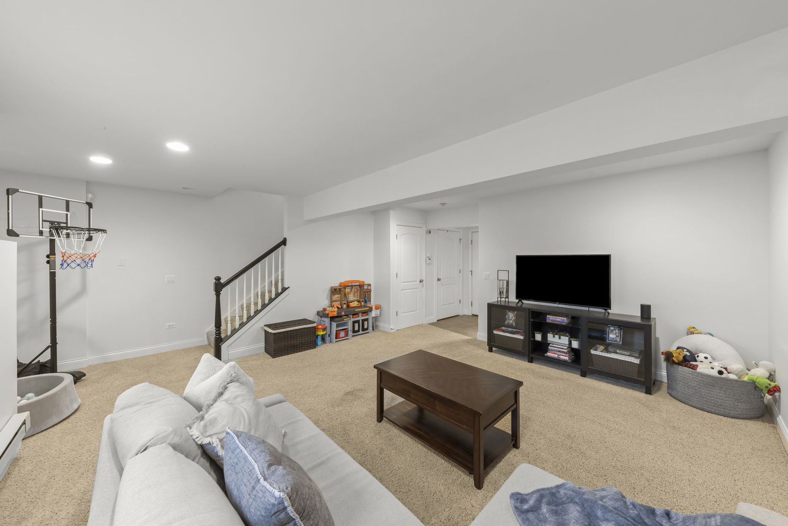 1804 Alta Vista Court, Naperville, IL 60563