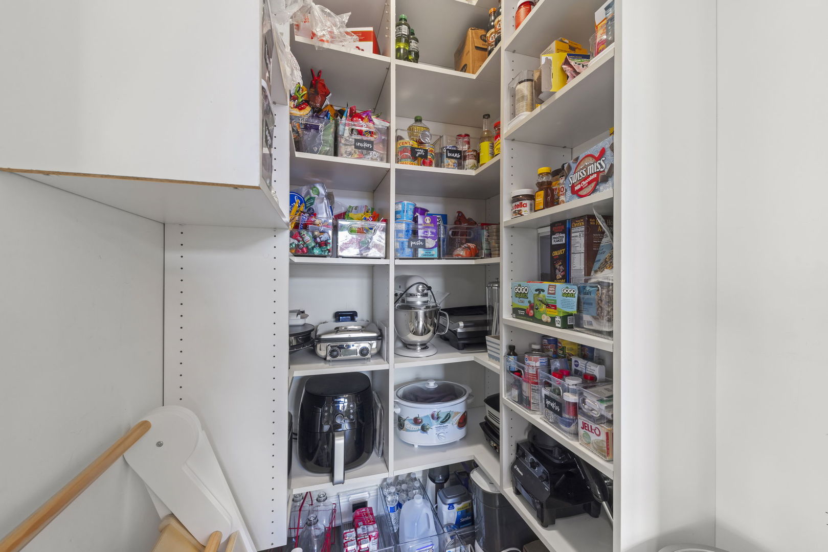 1804 Alta Vista Court, Naperville, IL 60563