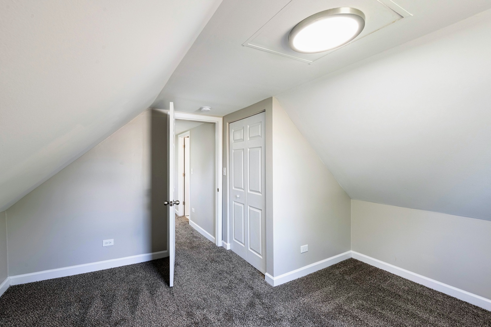 Brookfield, IL 60513