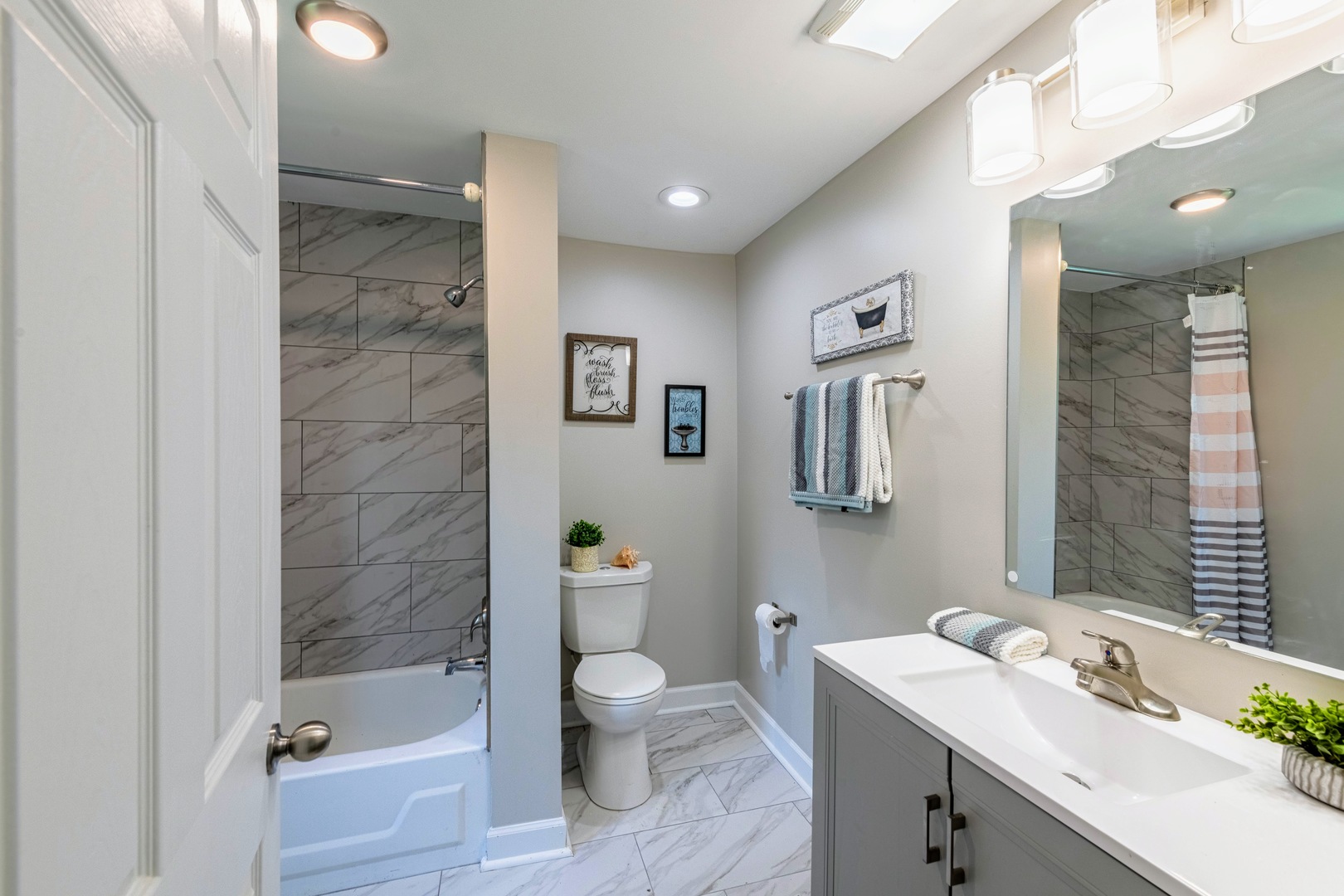 Brookfield, IL 60513