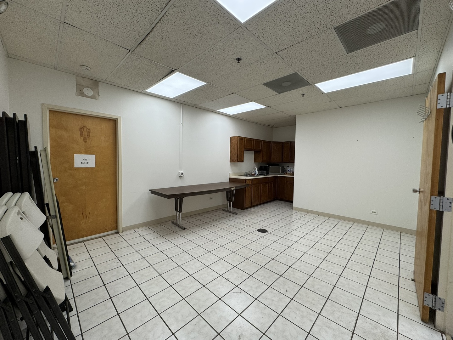 1985 Ohio Street, Lisle, IL 60532