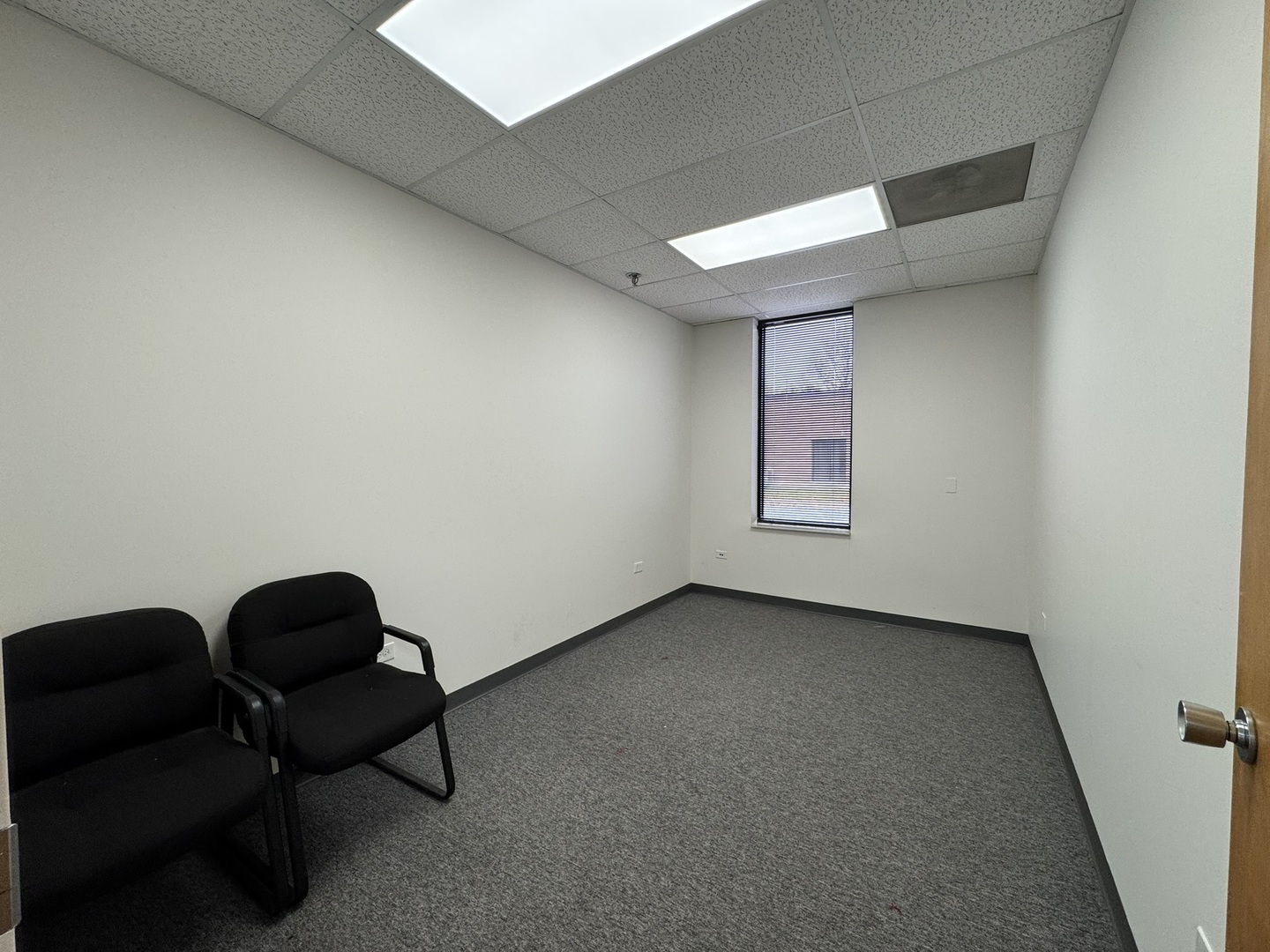 1985 Ohio Street, Lisle, IL 60532