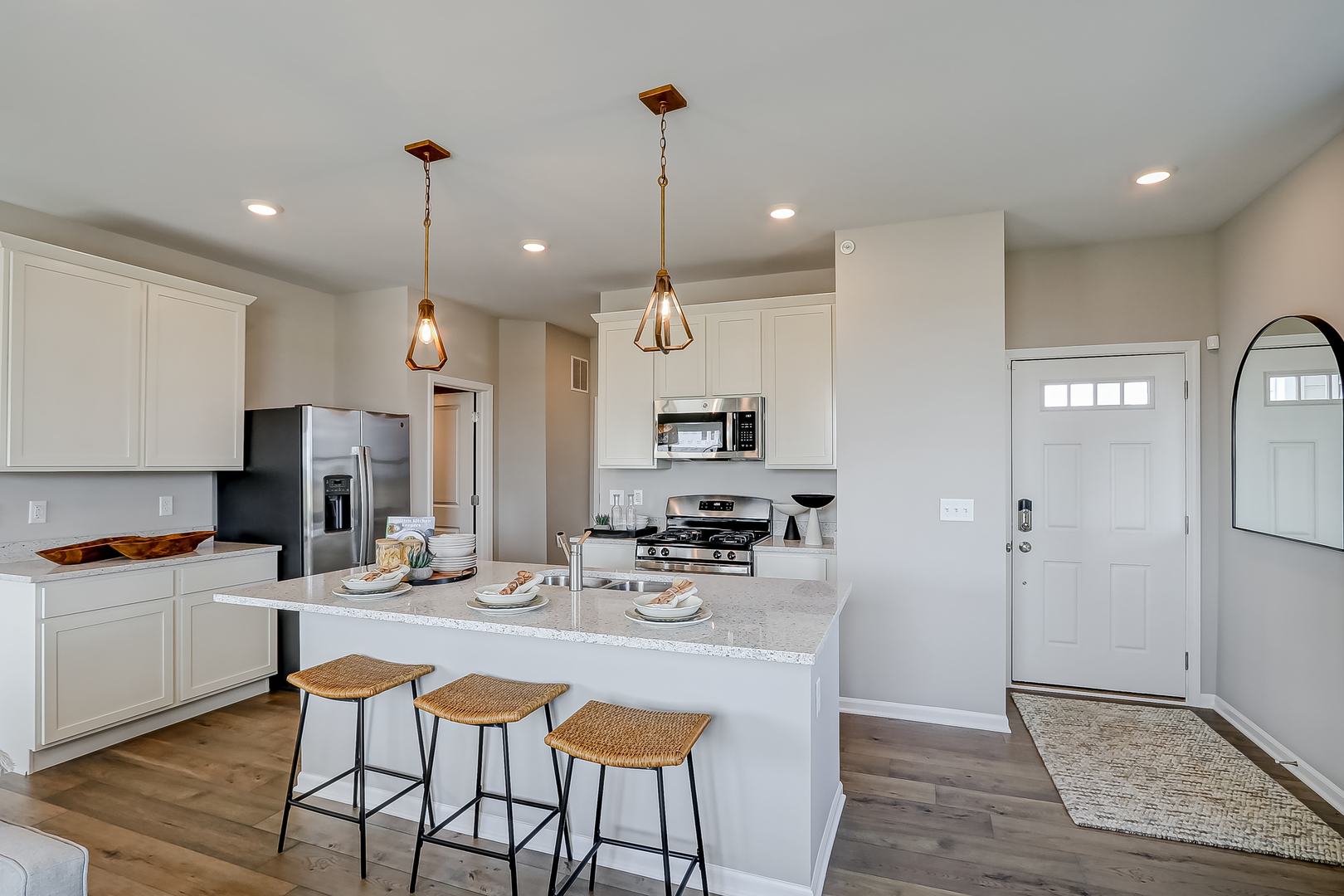 320 Kingsport Drive, South Elgin, IL 60177