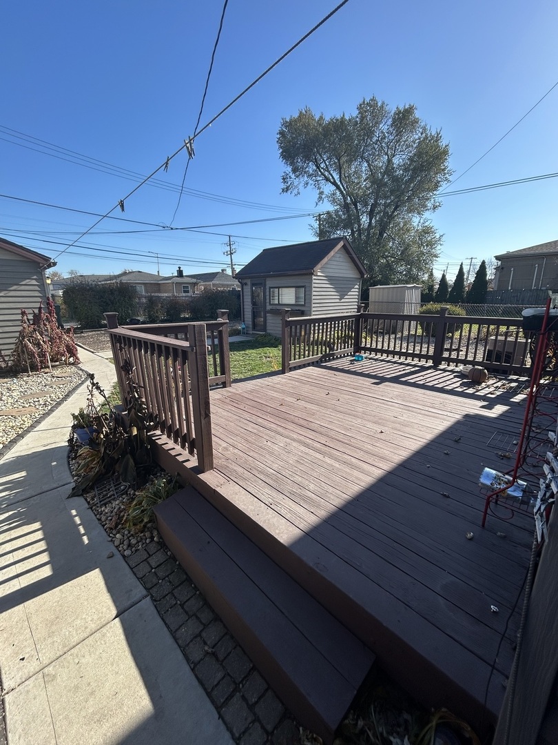 7807 Parkside Avenue, Burbank, IL 60459