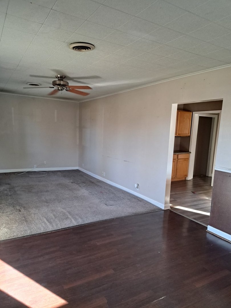 7807 Parkside Avenue, Burbank, IL 60459