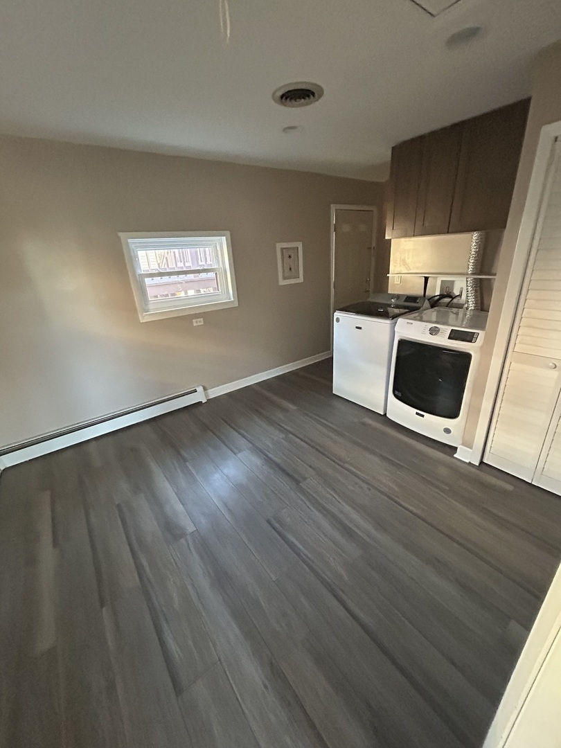 7807 Parkside Avenue, Burbank, IL 60459