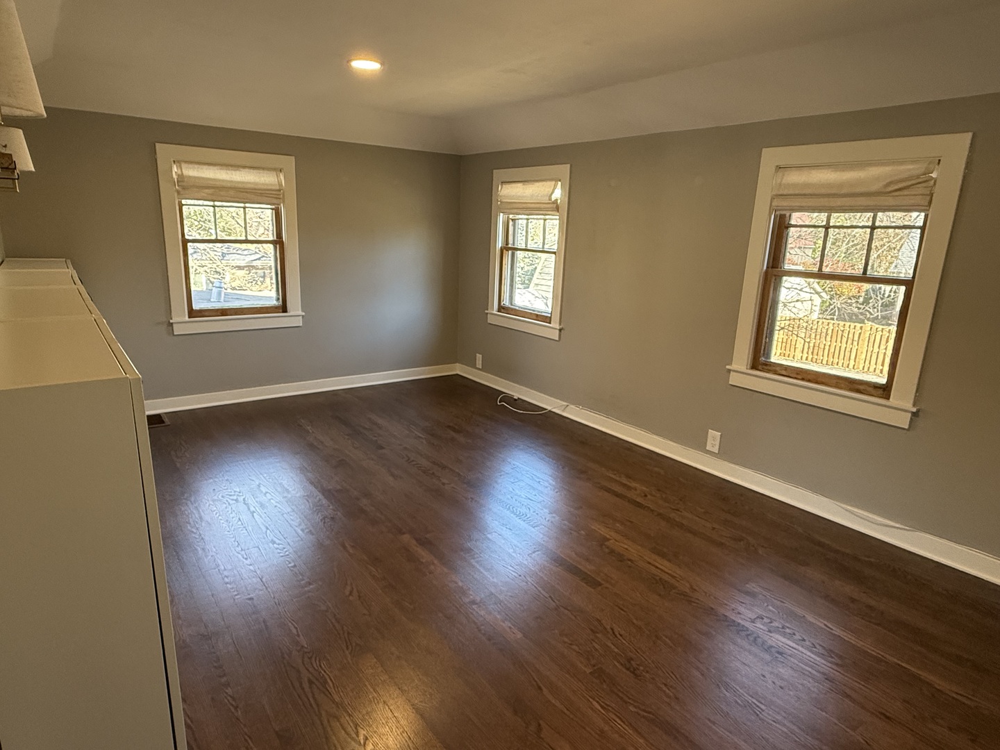 4700 Teonia Woods Drive, Rolling Meadows, IL 60008