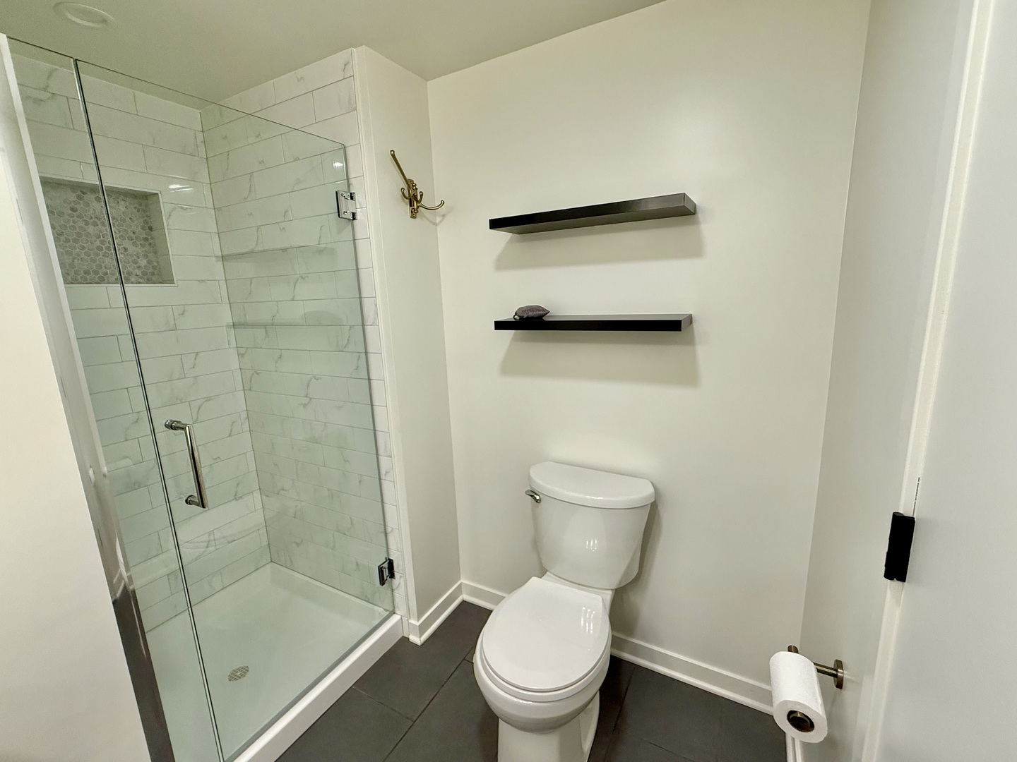 4700 Teonia Woods Drive, Rolling Meadows, IL 60008