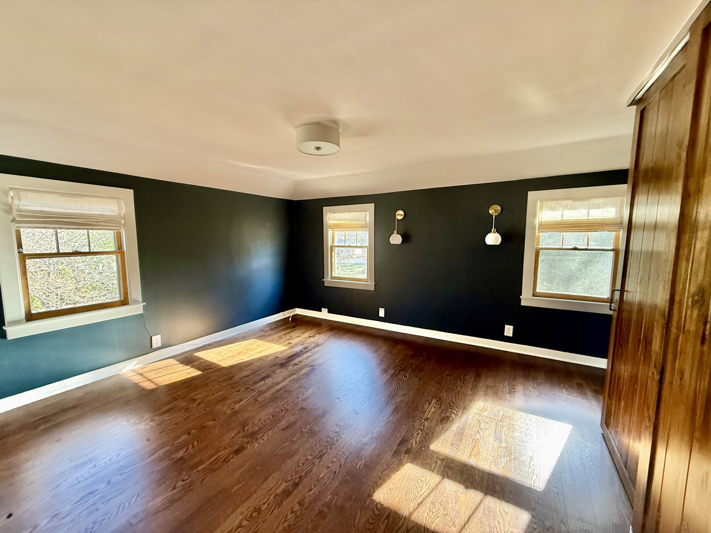 4700 Teonia Woods Drive, Rolling Meadows, IL 60008