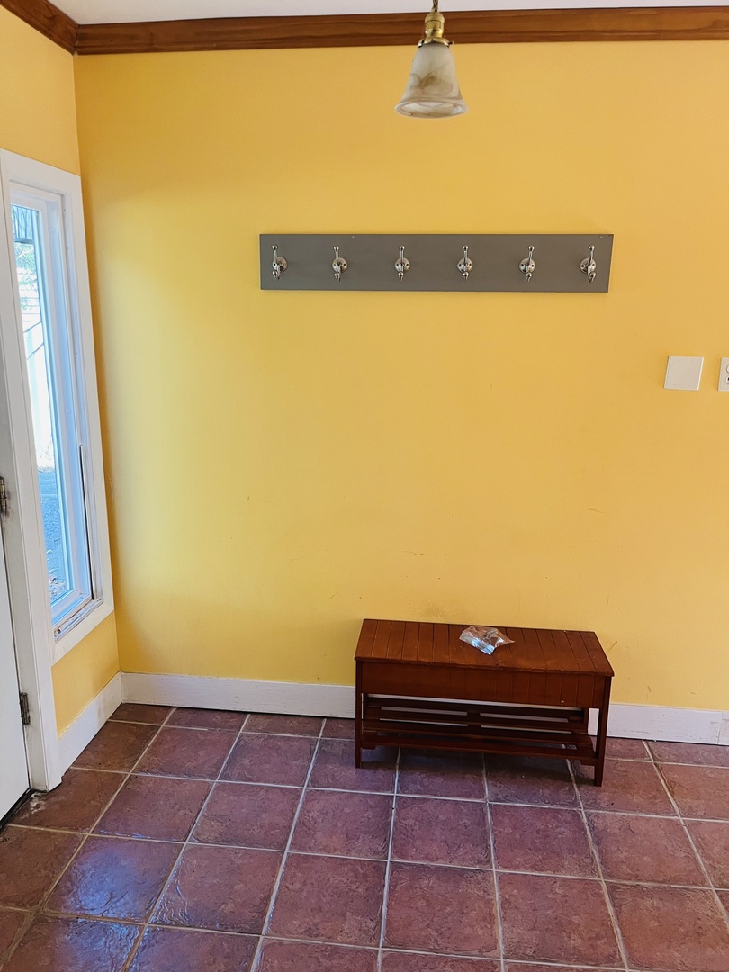 587 Front Street, Lisle, IL 60532