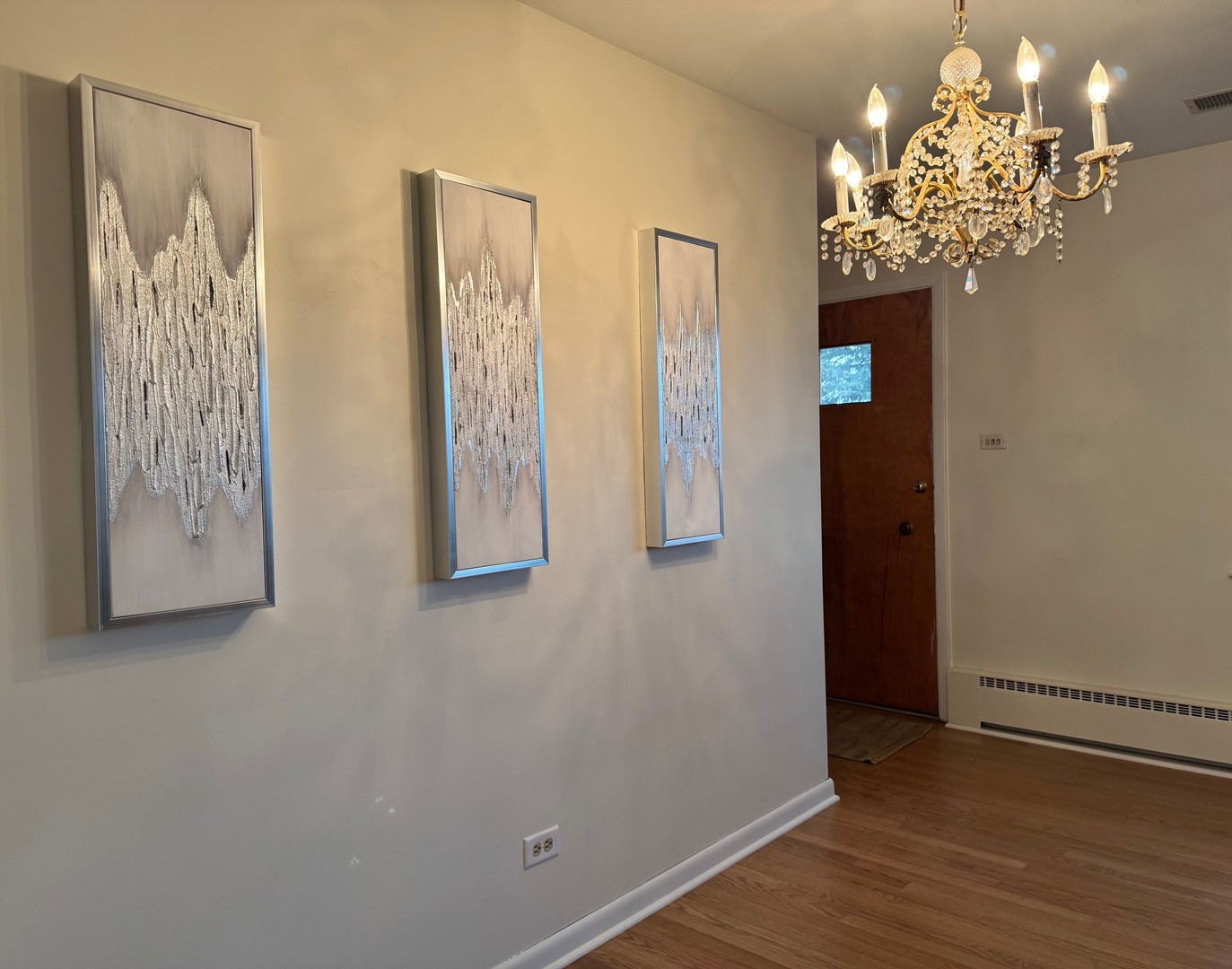 714 E Thacker Street, Des Plaines, IL 60016