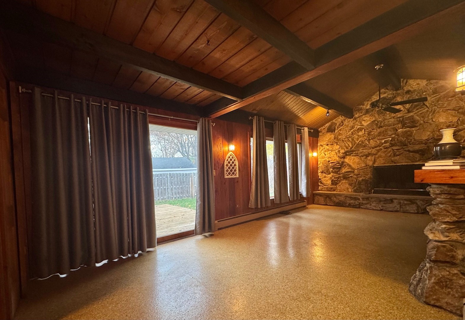 714 E Thacker Street, Des Plaines, IL 60016