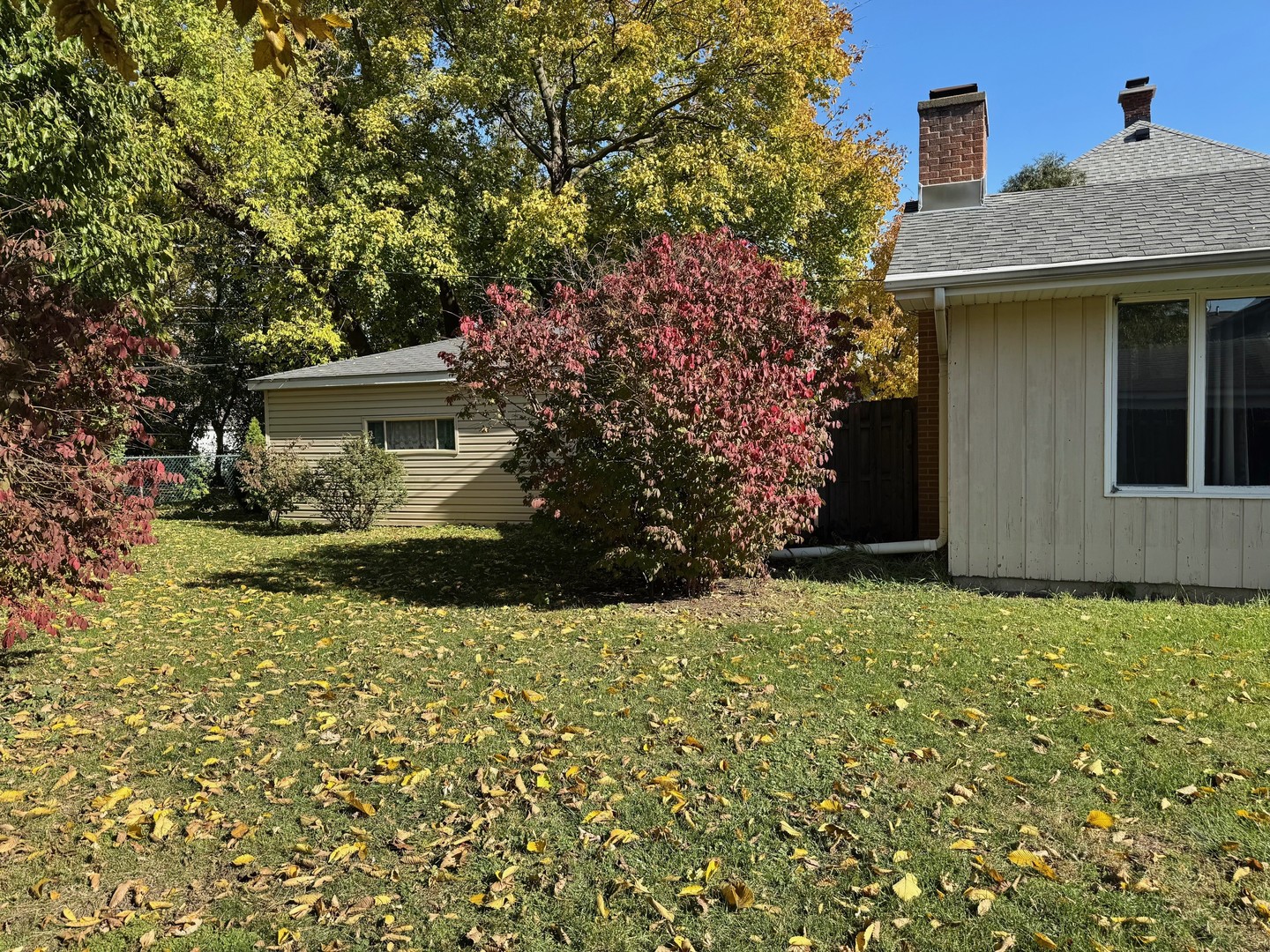 714 E Thacker Street, Des Plaines, IL 60016