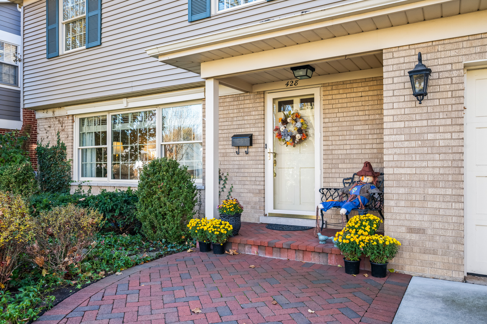 428 S Banbury Road, Arlington Heights, IL 60005